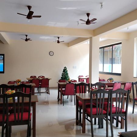 Dom'S Inn Calangute Exterior photo